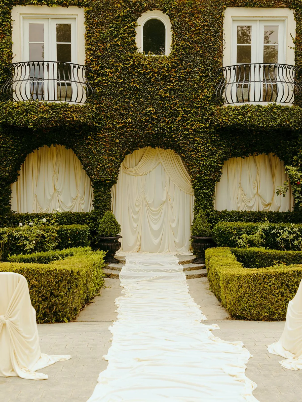 Olivia & David — citrus botanical scenography by Áurea 1618