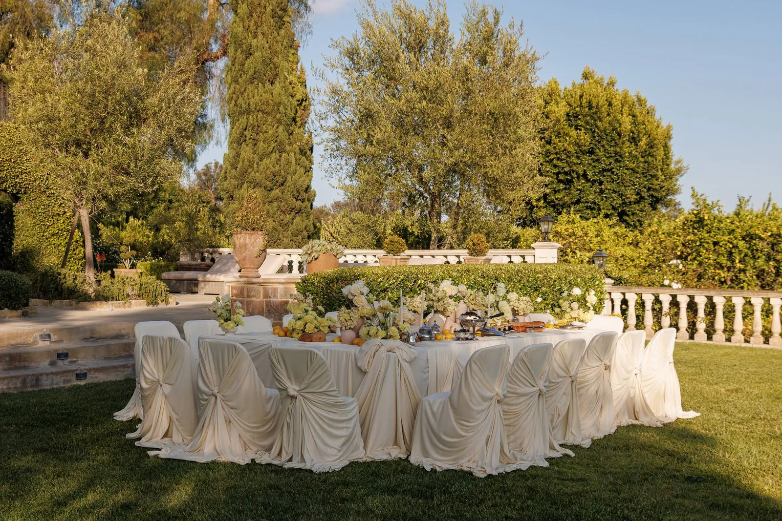 Olivia & David — citrus botanical scenography by Áurea 1618