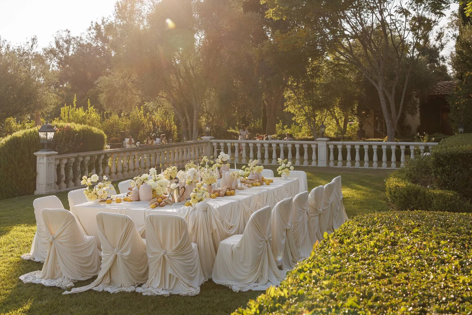 Olivia & David — citrus botanical scenography by Áurea 1618