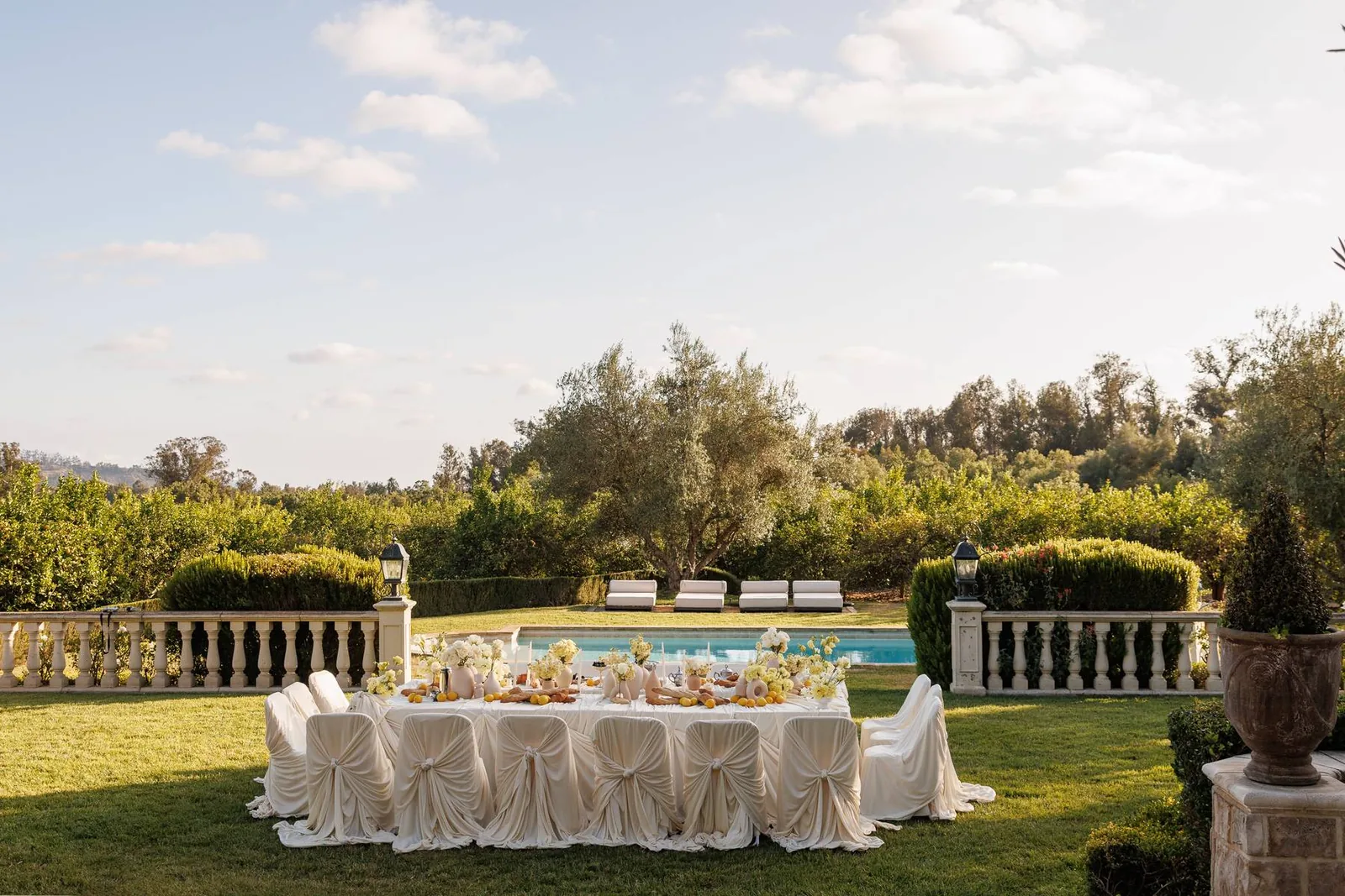 Olivia & David — citrus botanical scenography by Áurea 1618