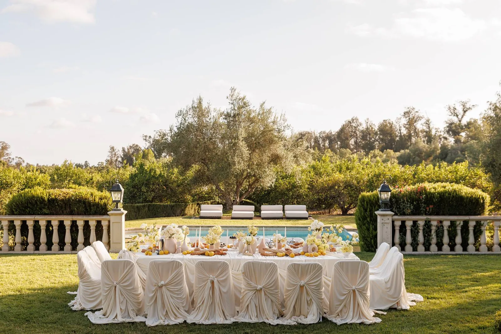 Olivia & David — citrus botanical scenography by Áurea 1618