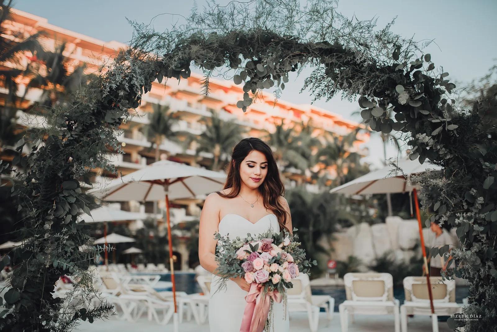Bere & Isaac — floral scenography by Áurea 1618, Punta de Mita
