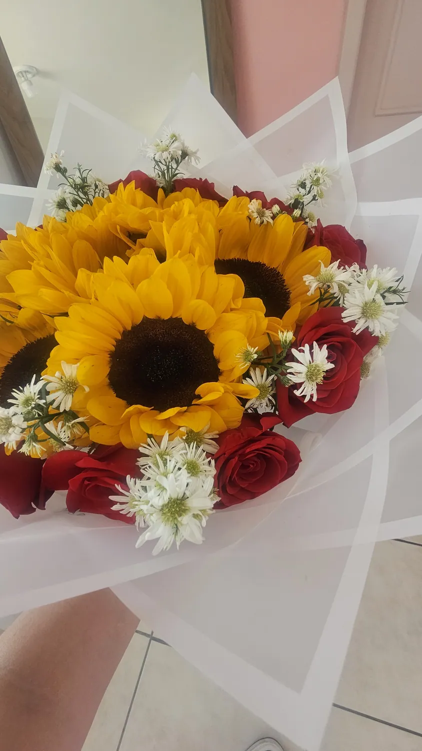 Amarillos — arreglo floral AM-04 de Áurea 1618