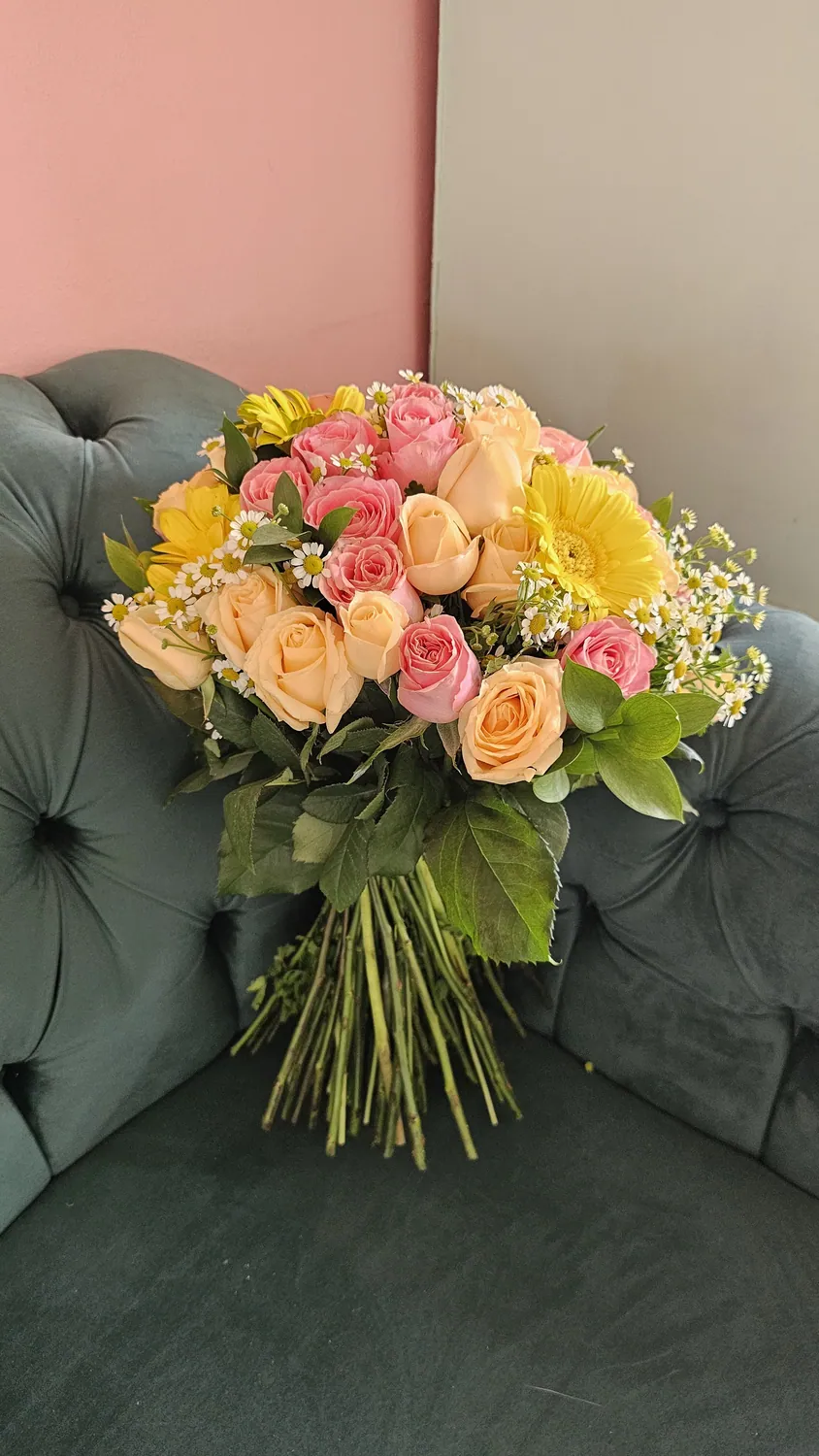Rosados y peonías — arreglo floral RS-07 de Áurea 1618